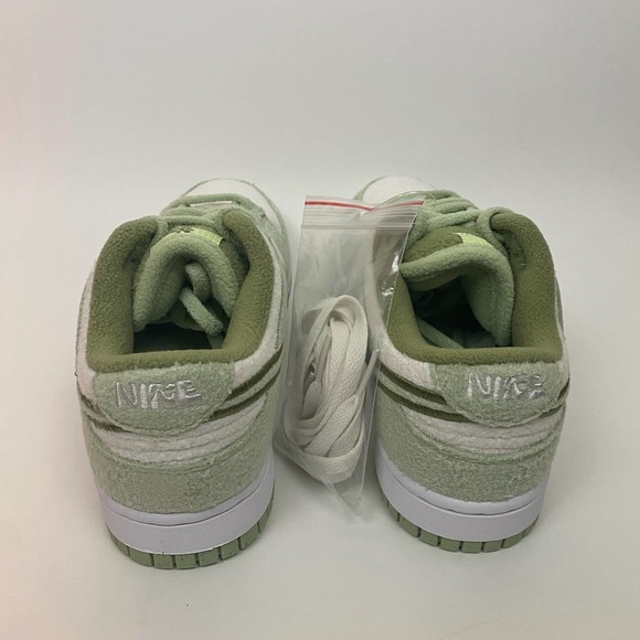 Nike Dunk Low Green Fleece - DQ7579-300 - Picture 5 of 16